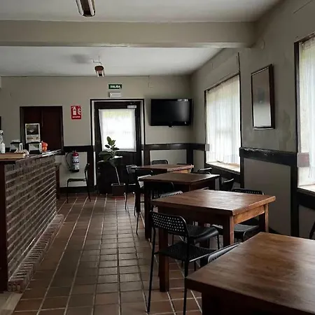 Only Pilgrims With A Camino De Santiago Credential, Exclusivo Peregrinos Gerekiz Amagi Hostel Flores